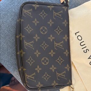 Louis Vuitton Pochette Monogram brown canvas, very good condition, no strap